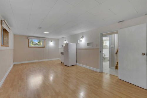 3324 Morley Crescent Nw, Calgary, AB - Indoor