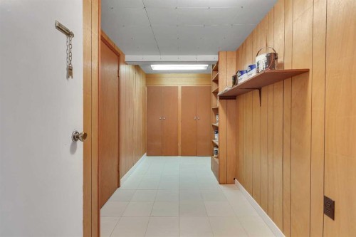 3324 Morley Crescent Nw, Calgary, AB - Indoor Photo Showing Other Room