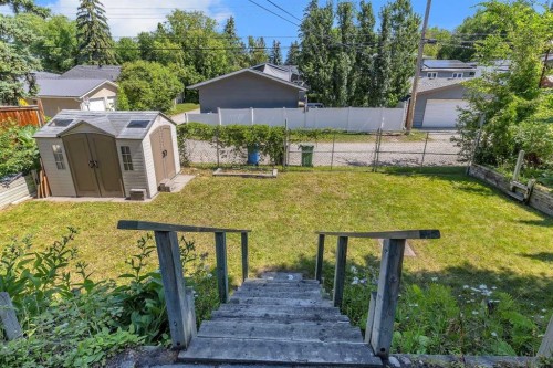 3324 Morley Crescent Nw, Calgary, AB - Outdoor