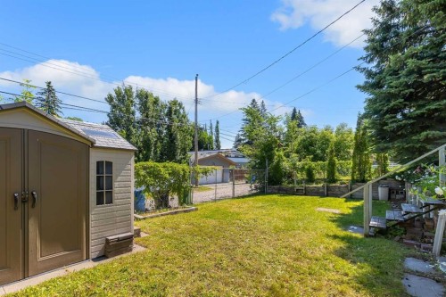 3324 Morley Crescent Nw, Calgary, AB - Outdoor