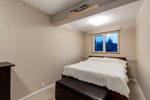 380 Shawcliffe Circle Sw, Calgary, AB 