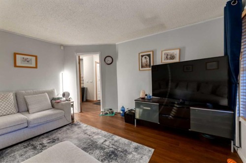 380 Shawcliffe Circle Sw, Calgary, AB 