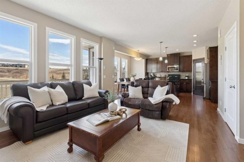 161 Heritage Bay, Cochrane, AB - Indoor Photo Showing Living Room