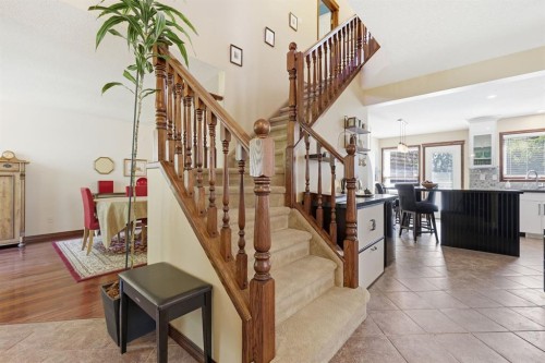 12 Valley Glen Heights Nw, Calgary, AB - Indoor Photo Showing Other Room