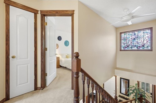 12 Valley Glen Heights Nw, Calgary, AB - Indoor Photo Showing Other Room