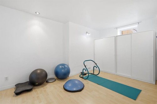12 Valley Glen Heights Nw, Calgary, AB - Indoor