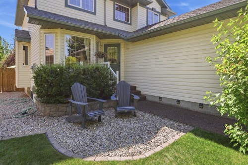 12 Valley Glen Heights Nw, Calgary, AB - Outdoor With Exterior