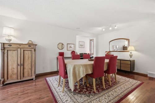12 Valley Glen Heights Nw, Calgary, AB - Indoor Photo Showing Dining Room