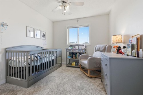134 Prestwick Landing Se, Calgary, AB - Indoor Photo Showing Bedroom