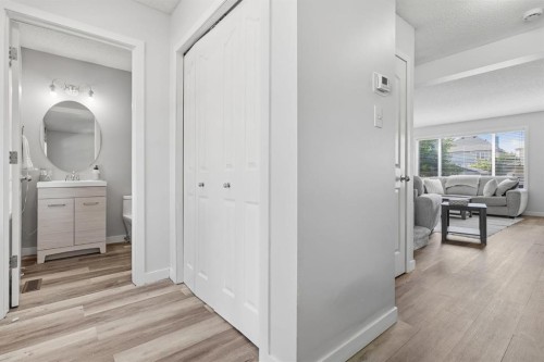 134 Prestwick Landing Se, Calgary, AB - Indoor Photo Showing Other Room