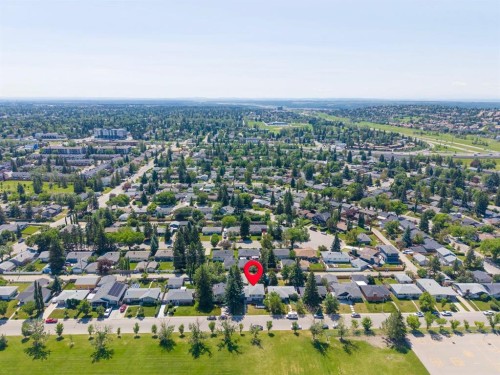 4935 10 Avenue Sw, Calgary, AB - Outdoor With View