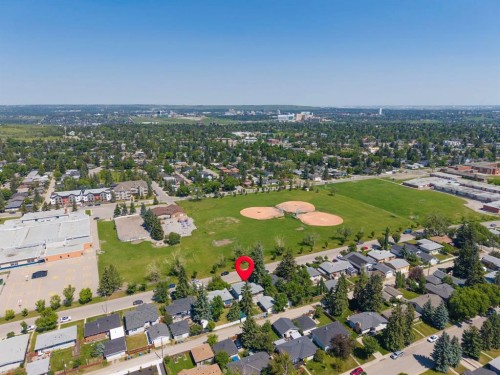 4935 10 Avenue Sw, Calgary, AB - Outdoor With View