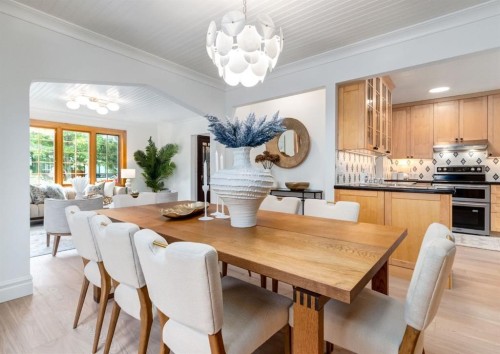 1618 6 Street Nw, Calgary, AB - Indoor Photo Showing Dining Room