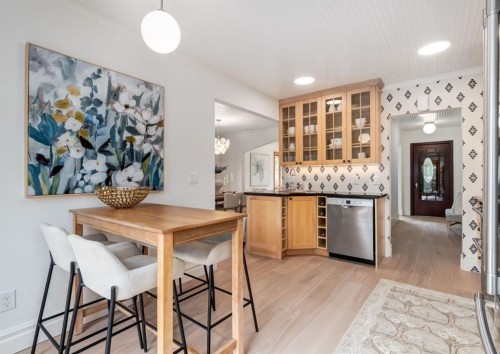 1618 6 Street Nw, Calgary, AB - Indoor Photo Showing Dining Room