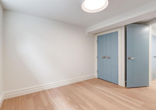 1618 6 Street Nw, Calgary, AB - Indoor Photo Showing Other Room