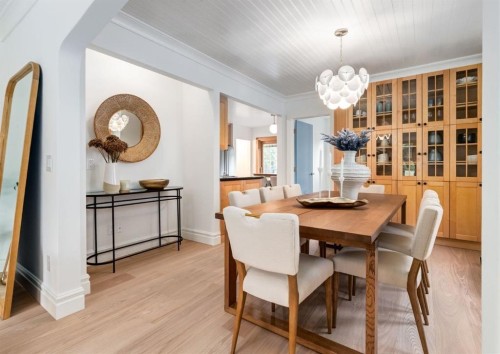 1618 6 Street Nw, Calgary, AB - Indoor Photo Showing Dining Room