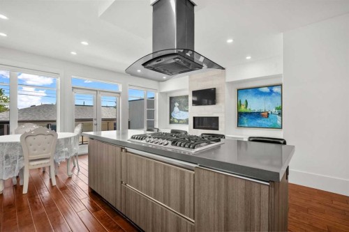 2412 28 Avenue Sw, Calgary, AB 