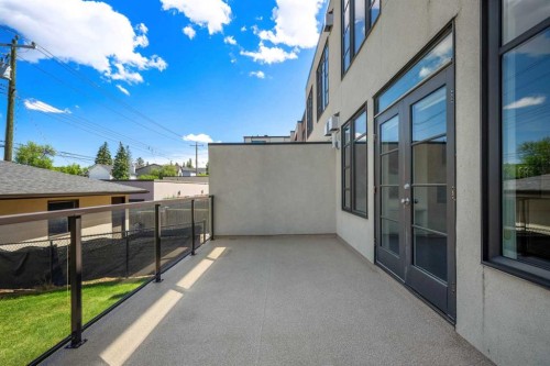 2412 28 Avenue Sw, Calgary, AB 