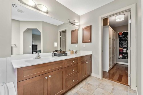 13 Dain Place Nw, Langdon, AB - Indoor Photo Showing Bathroom