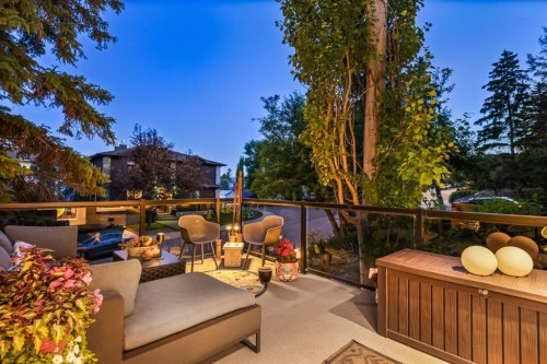 1936 30 Avenue Sw, Calgary, AB - Outdoor