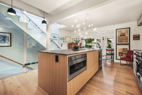 1936 30 Avenue Sw, Calgary, AB - Indoor
