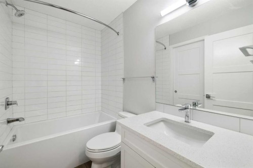 219-8355 19 Avenue Sw, Calgary, AB - Indoor Photo Showing Bathroom