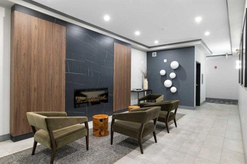 219-8355 19 Avenue Sw, Calgary, AB - Indoor Photo Showing Other Room