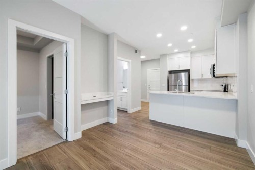 219-8355 19 Avenue Sw, Calgary, AB - Indoor Photo Showing Kitchen