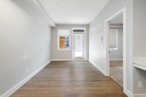 219-8355 19 Avenue Sw, Calgary, AB - Indoor Photo Showing Other Room