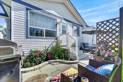 23-33 Stonegate Drive Nw, Airdrie, AB - Outdoor With Deck Patio Veranda