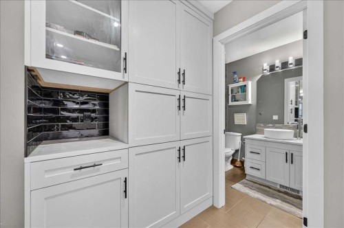 23-33 Stonegate Drive Nw, Airdrie, AB - Indoor