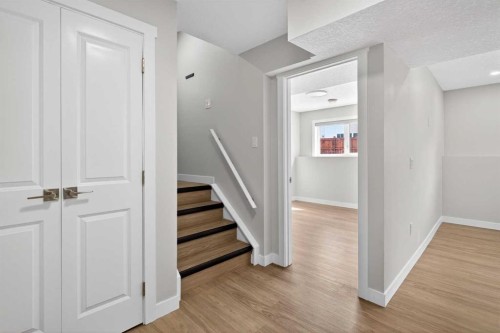 48 Willow Green Sw, Airdrie, AB - Indoor Photo Showing Other Room