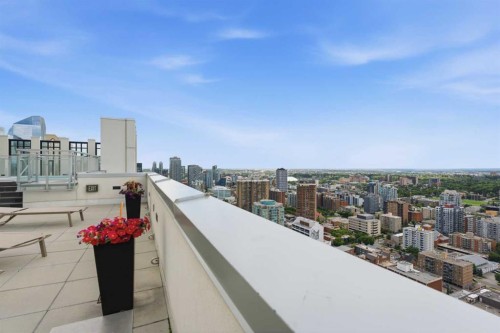 908-901 10 Avenue Sw, Calgary, AB - Outdoor With View