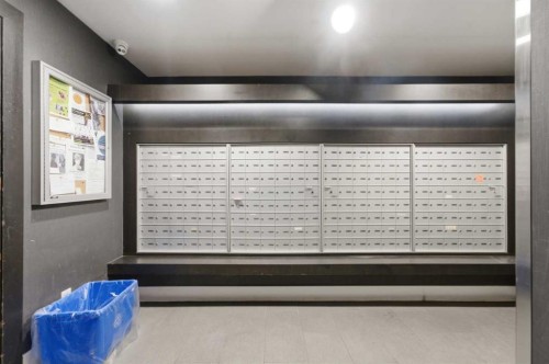 908-901 10 Avenue Sw, Calgary, AB - Indoor Photo Showing Other Room