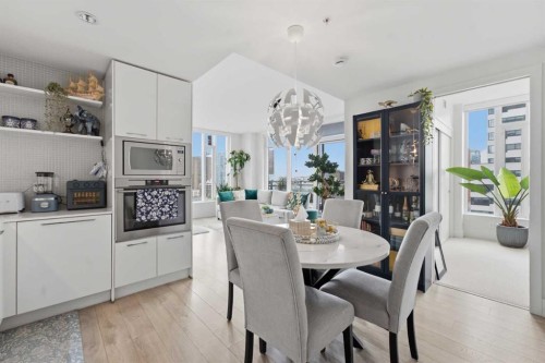 908-901 10 Avenue Sw, Calgary, AB - Indoor Photo Showing Dining Room