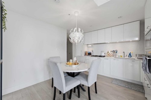 908-901 10 Avenue Sw, Calgary, AB - Indoor Photo Showing Dining Room