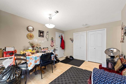 318-3000 Citadel Meadow Point Nw, Calgary, AB - Indoor