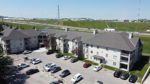 318-3000 Citadel Meadow Point Nw, Calgary, AB - Outdoor