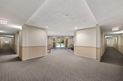 318-3000 Citadel Meadow Point Nw, Calgary, AB - Indoor Photo Showing Other Room