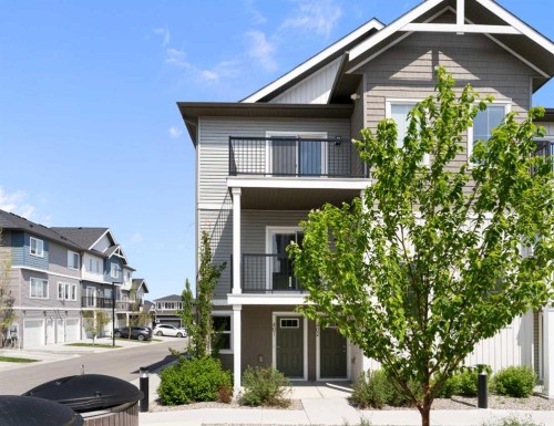 402-24 Rivercrest Drive, Cochrane, AB 
