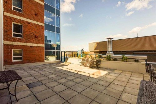 604-920 5 Avenue Sw, Calgary, AB - Outdoor With Exterior