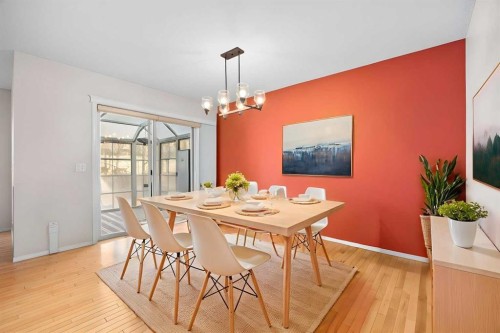73 Sunset Heights, Cochrane, AB - Indoor Photo Showing Dining Room