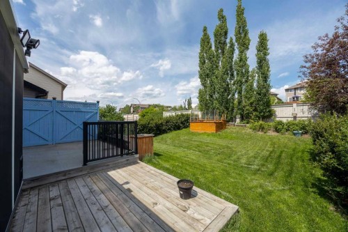 73 Sunset Heights, Cochrane, AB - Outdoor