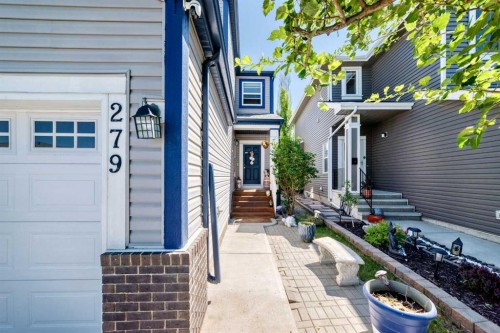 279 Copperpond Circle Se, Calgary, AB - Outdoor