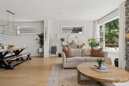 203 Cranbrook Park Se, Calgary, AB - Indoor Photo Showing Living Room