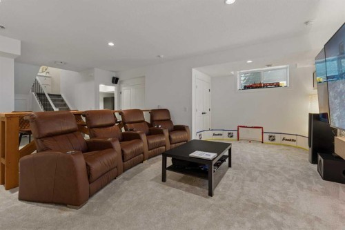 203 Cranbrook Park Se, Calgary, AB - Indoor