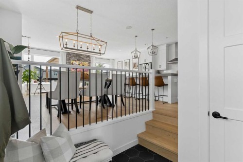 203 Cranbrook Park Se, Calgary, AB - Indoor Photo Showing Other Room