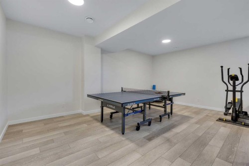 168 Magnolia Manor Se, Calgary, AB - Indoor Photo Showing Other Room