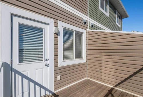 102-800 Yankee Valley Boulevard Se, Airdrie, AB - Outdoor With Exterior