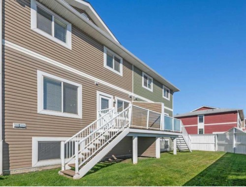 102-800 Yankee Valley Boulevard Se, Airdrie, AB - Outdoor With Exterior